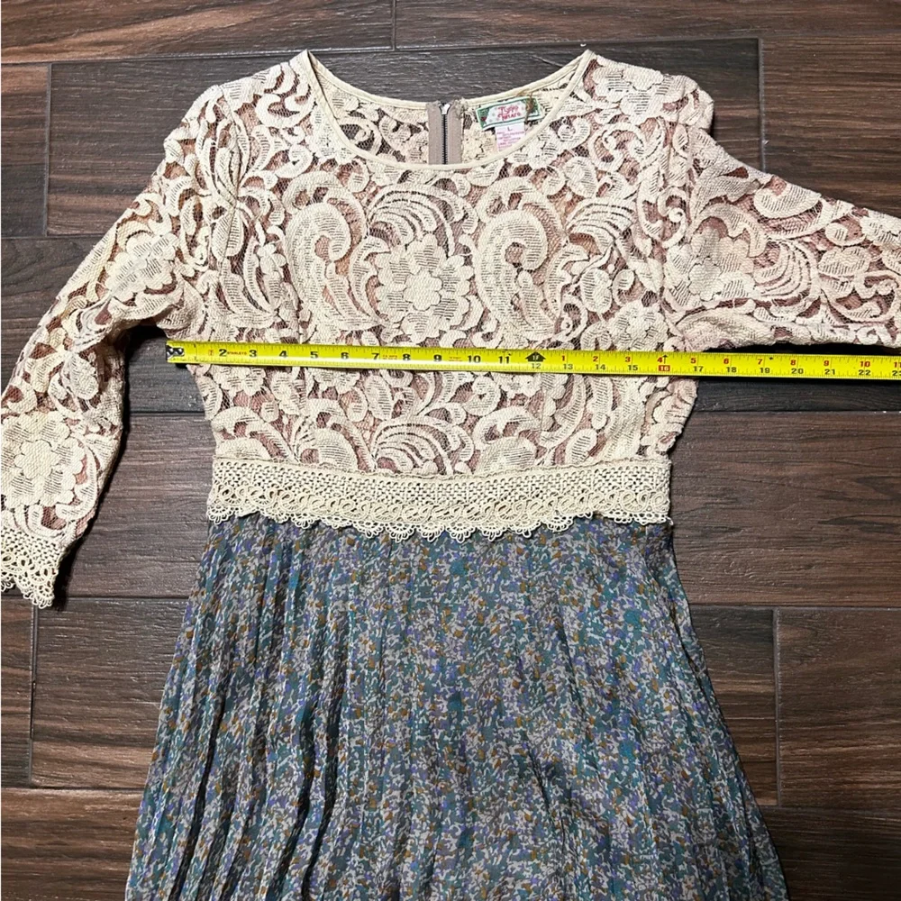 Flying Tomato Women’s Lace Dress 3/4‎ Sleeve Large Tan Cream Teal